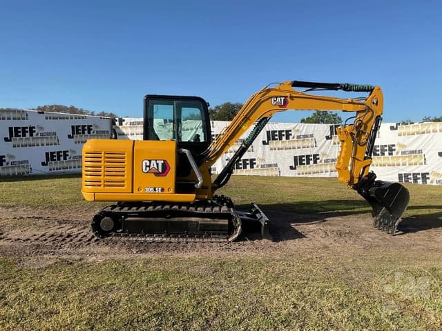 Image of Caterpillar 305.5E2 equipment image 3