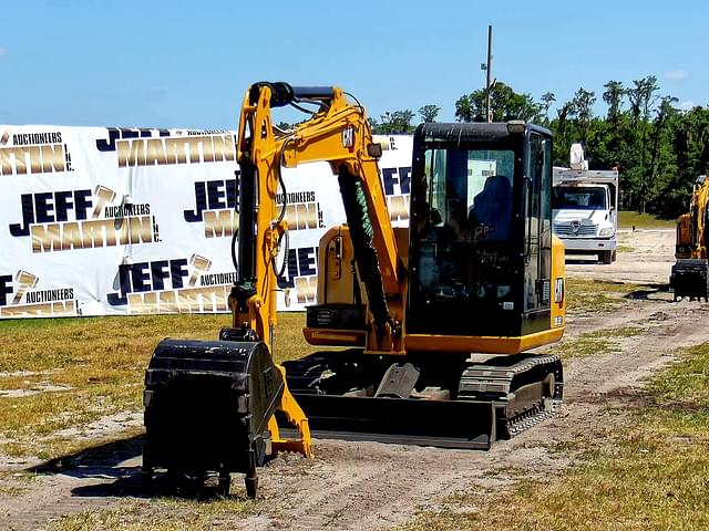 Image of Caterpillar 305.5E2 equipment image 1