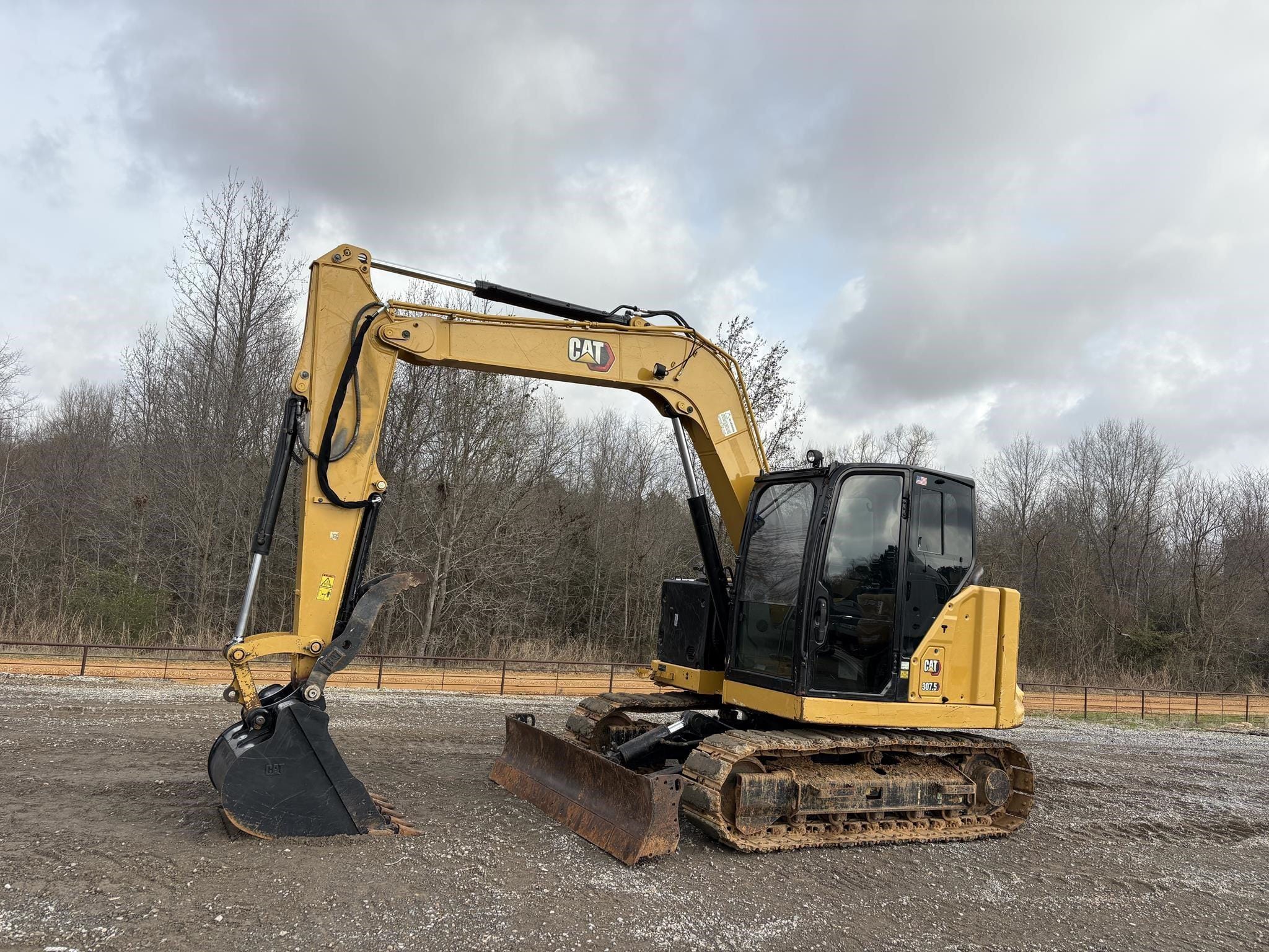 2021 Caterpillar 307.5 Equipment Image0