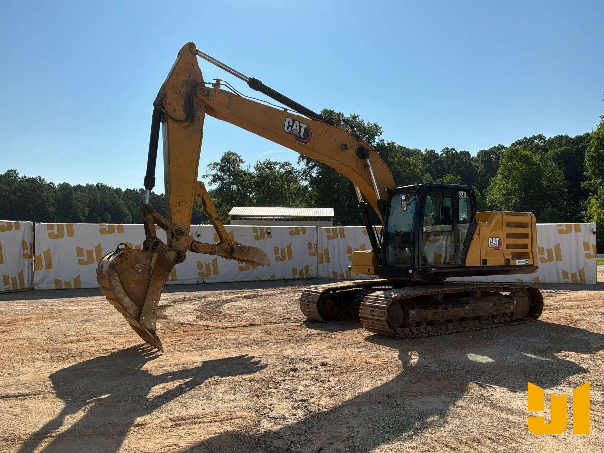 2021 Caterpillar 323 Equipment Image0