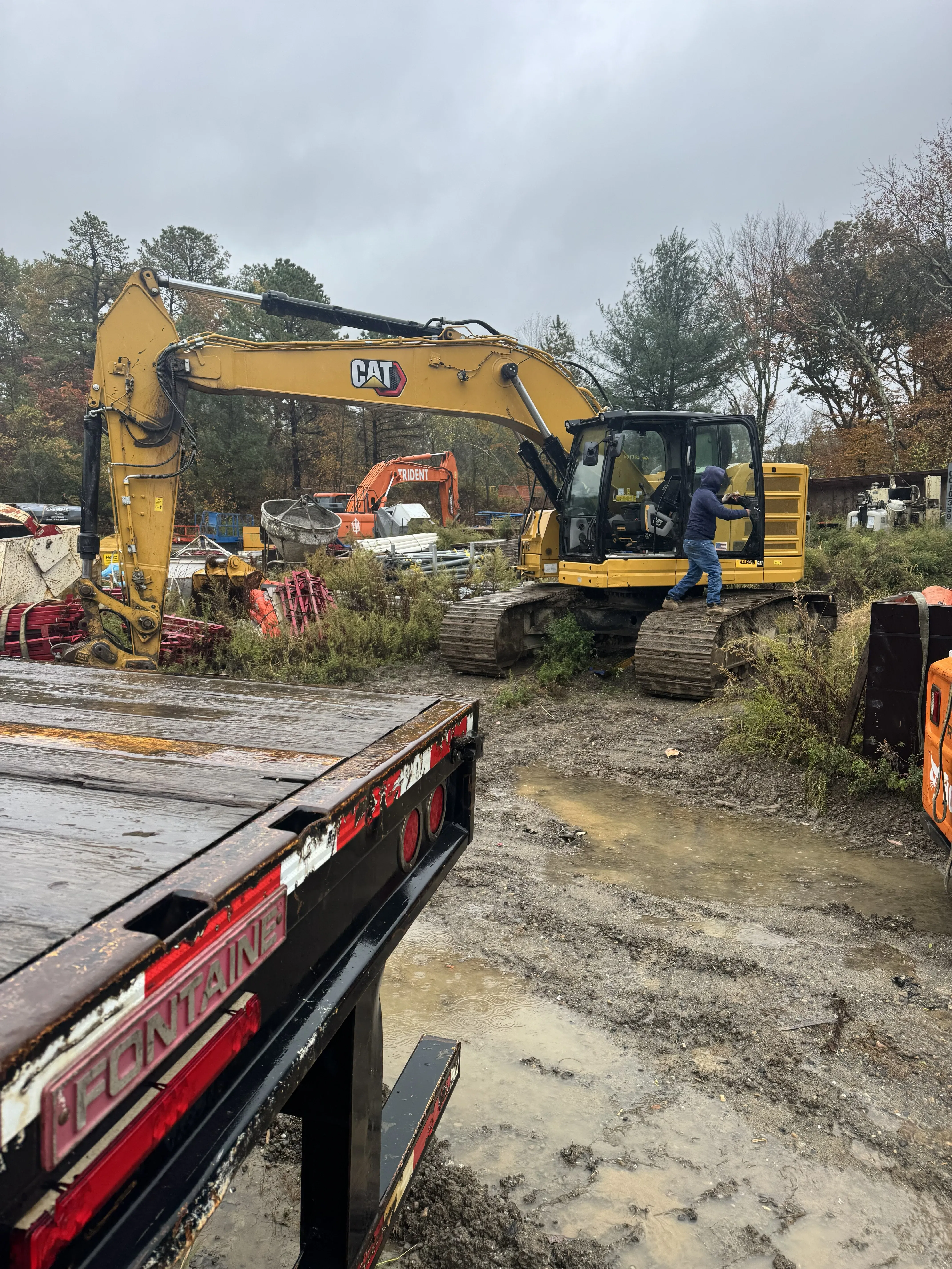 2021 Caterpillar 335 Equipment Image0