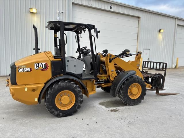 Image of Caterpillar 906M equipment image 3