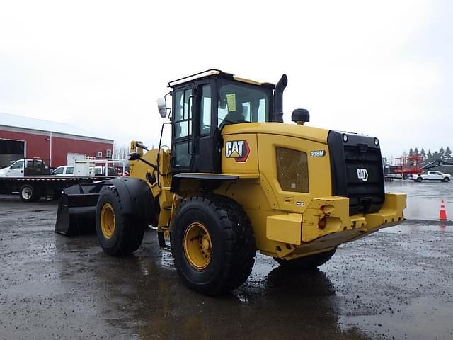 Image of Caterpillar 938M equipment image 4