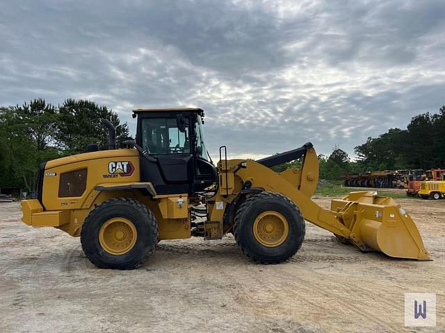 Image of Caterpillar 938M equipment image 3