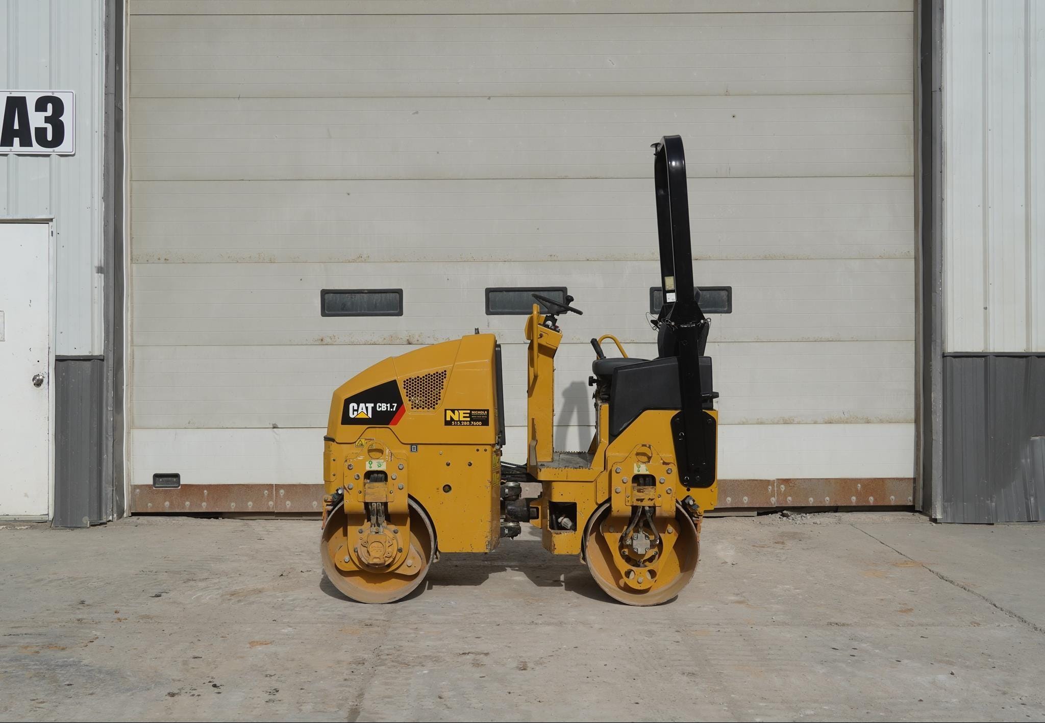 2021 Caterpillar CB1.7 Equipment Image0