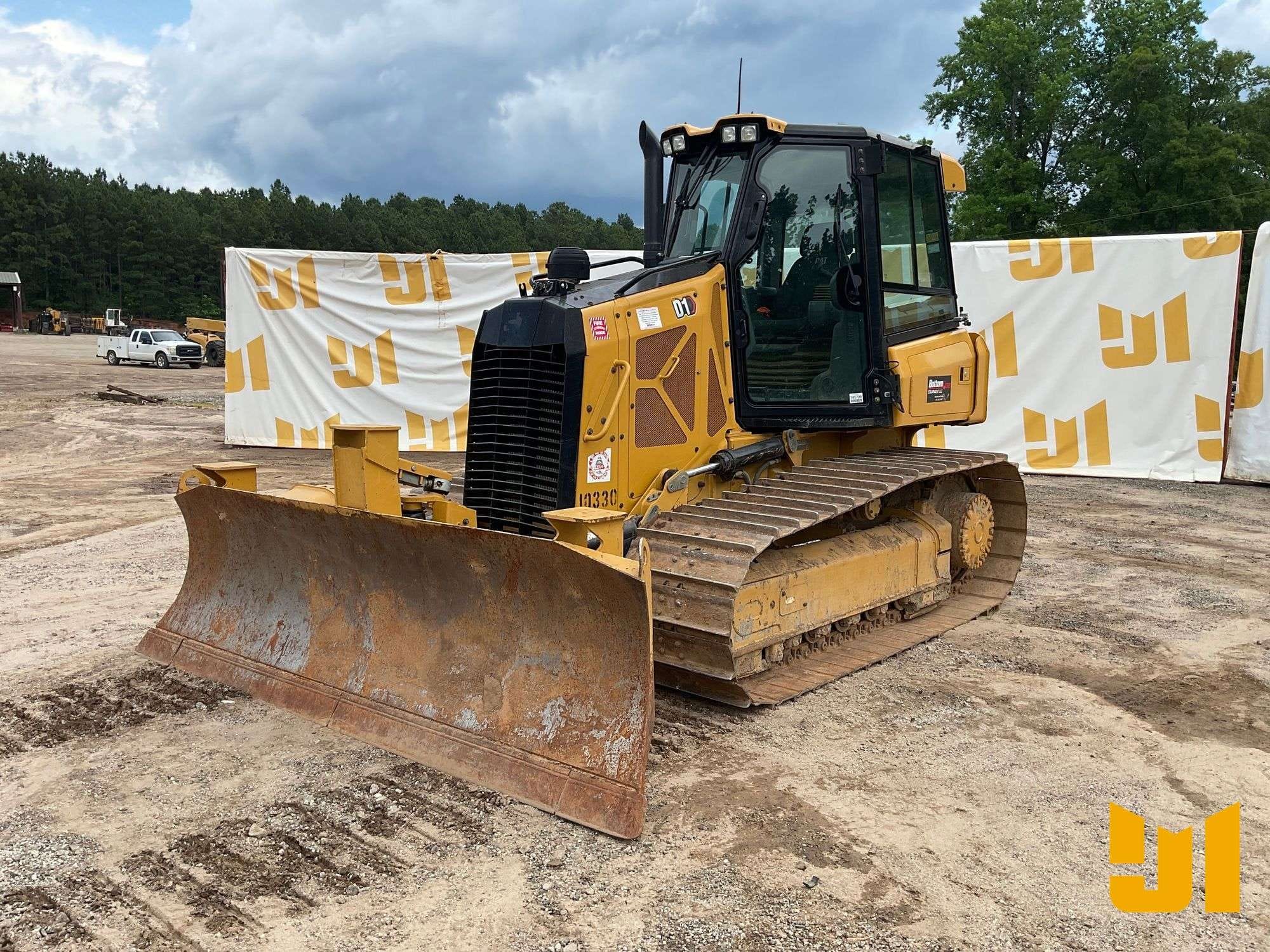 2021 Caterpillar D1 Equipment Image0