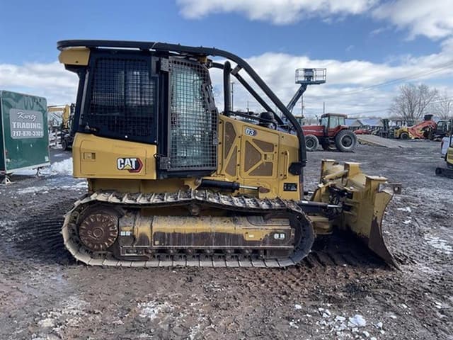 Image of Caterpillar D3 equipment image 4