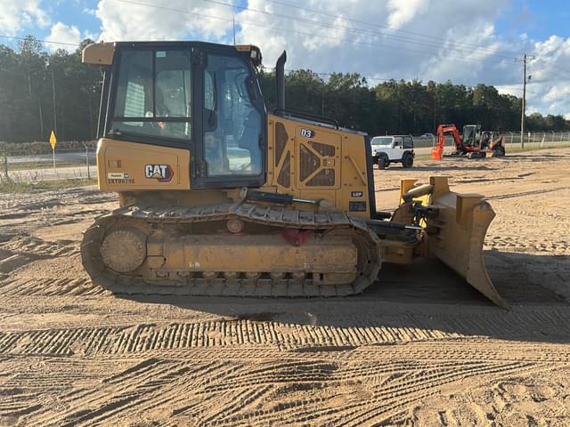 Image of Caterpillar D3 equipment image 3