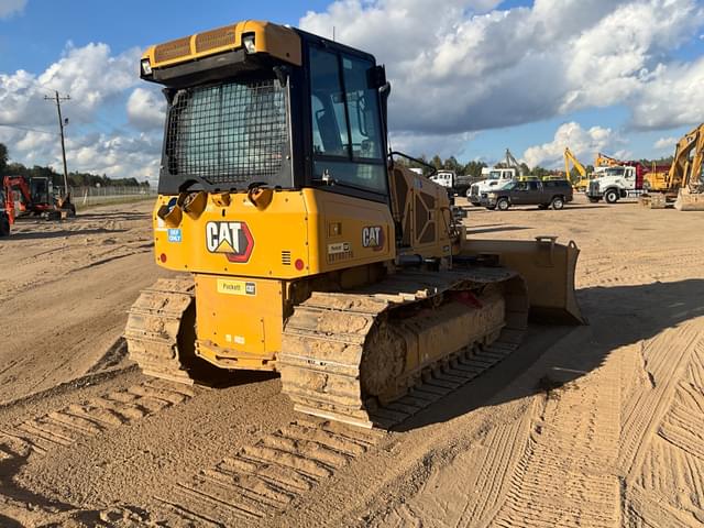 Image of Caterpillar D3 equipment image 4