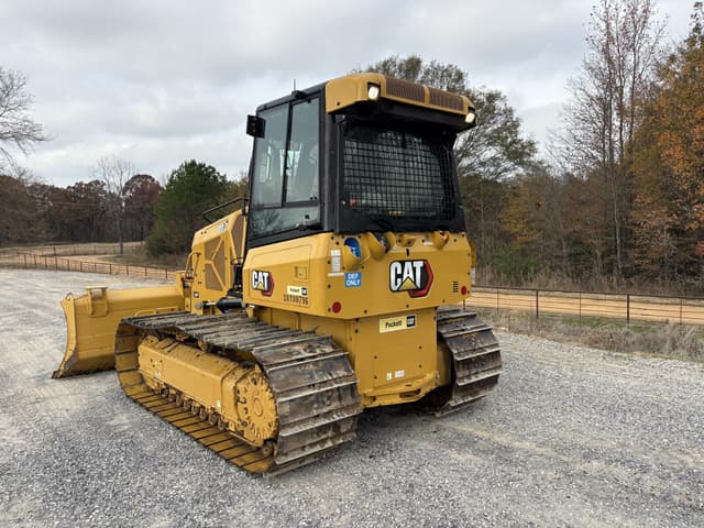 Image of Caterpillar D3 equipment image 3