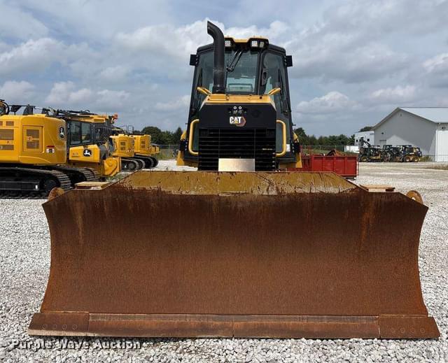 Image of Caterpillar D4 equipment image 1