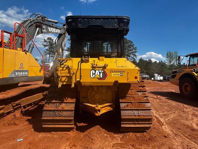 Image of Caterpillar D5 equipment image 4