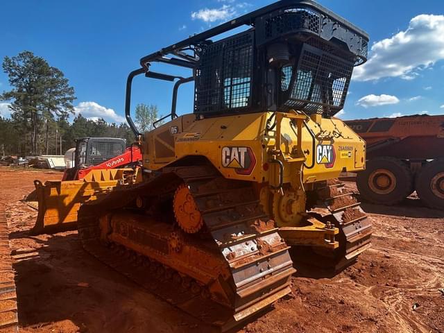Image of Caterpillar D5 equipment image 4