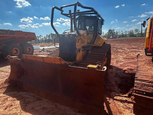 Image of Caterpillar D5 equipment image 2