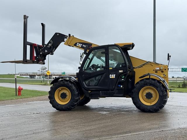 Image of Caterpillar TH408D equipment image 2