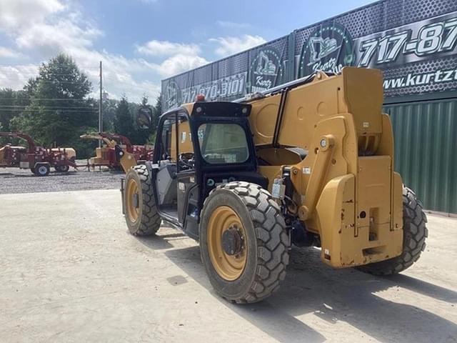Image of Caterpillar TL1055 equipment image 1