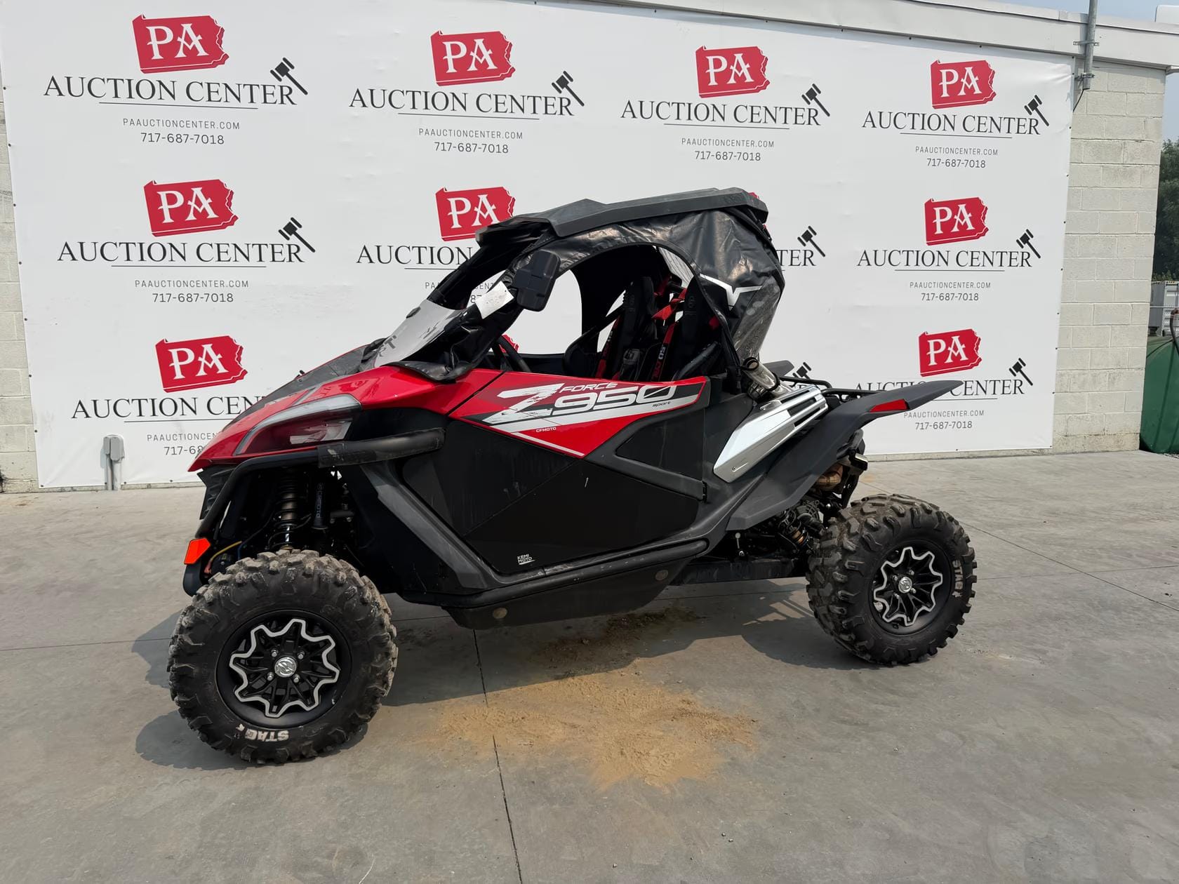 2021 CFMoto ZForce 950 Equipment Image0