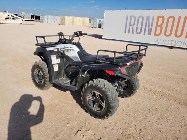 Image of CFMoto CForce 600 equipment image 2