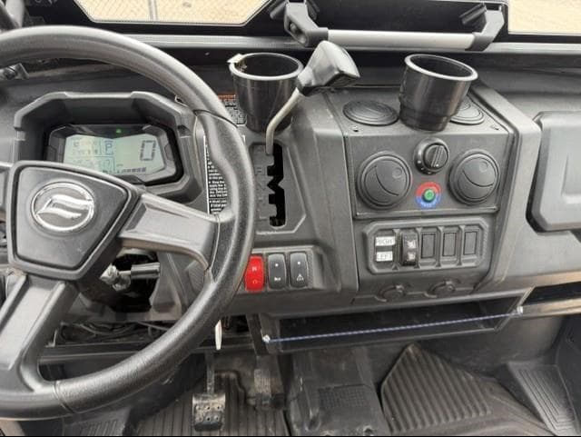 Image of CFMoto UForce 1000 equipment image 3