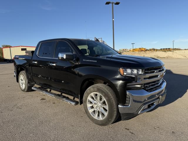 Image of Chevrolet 1500 equipment image 1