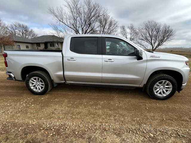 Image of Chevrolet 1500 equipment image 3