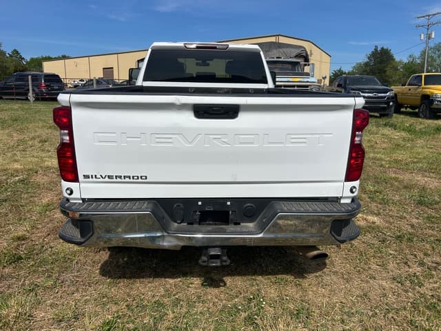 Image of Chevrolet 2500 equipment image 4