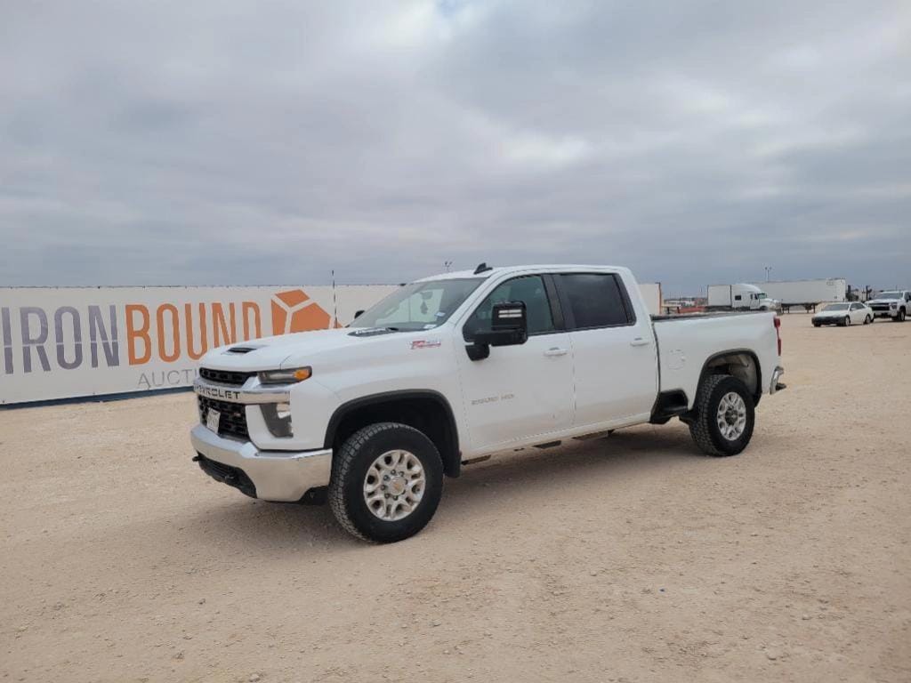 2021 Chevrolet 2500 Equipment Image0