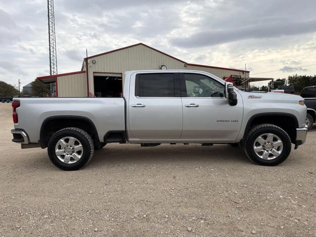 Image of Chevrolet 2500 equipment image 4