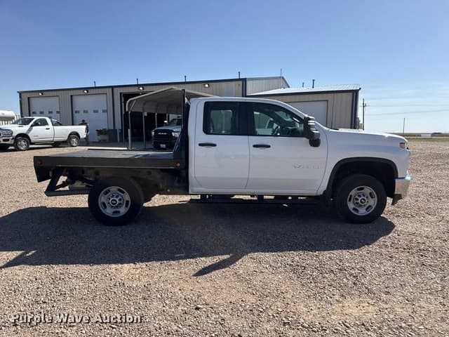 Image of Chevrolet 2500HD equipment image 3