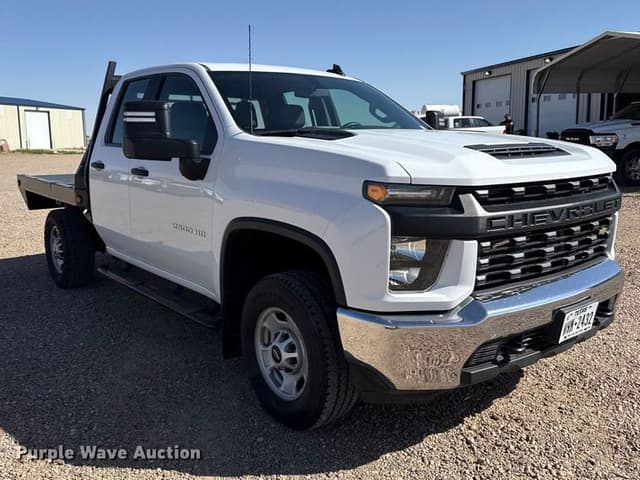 Image of Chevrolet 2500HD equipment image 2