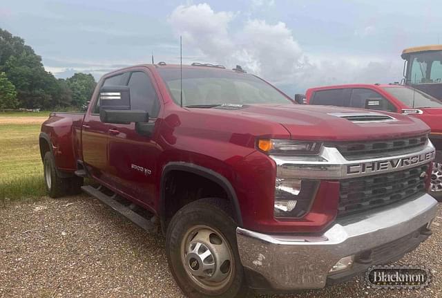 Image of Chevrolet 3500 equipment image 1