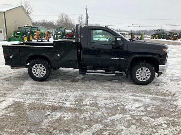 Image of Chevrolet 3500HD equipment image 1