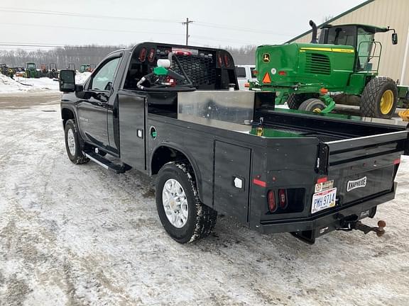 Image of Chevrolet 3500HD equipment image 2