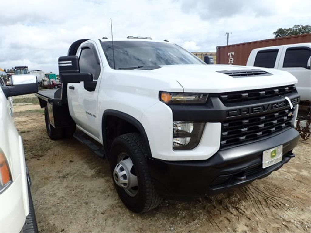 2021 Chevrolet 3500HD Equipment Image0