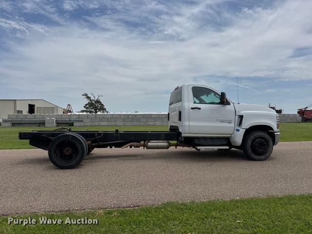 Image of Chevrolet 5500HD equipment image 3