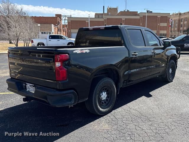 Image of Chevrolet 1500 equipment image 4