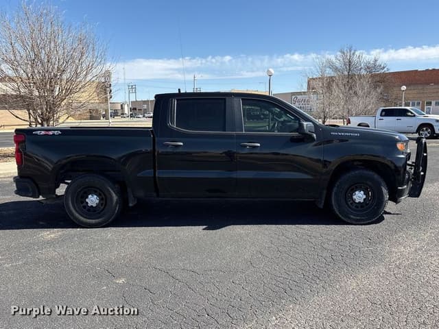 Image of Chevrolet 1500 equipment image 3