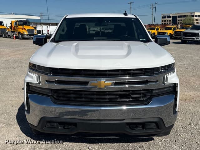 Image of Chevrolet 1500 equipment image 1