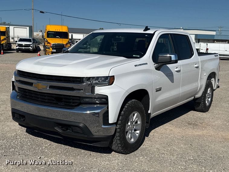 2021 Chevrolet 1500 Equipment Image0
