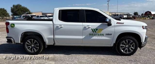 Image of Chevrolet 1500 equipment image 3