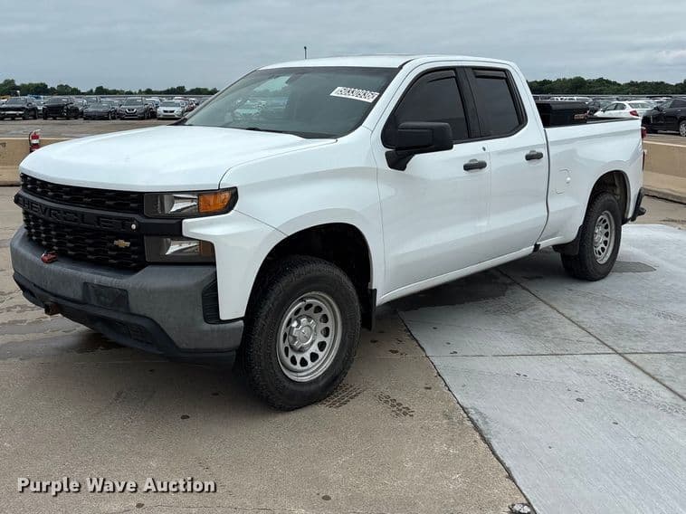 Image of Chevrolet Silverado Primary image