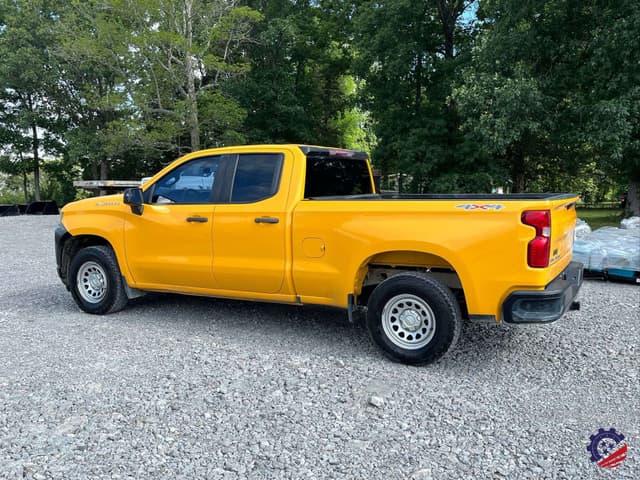Image of Chevrolet 1500 equipment image 2