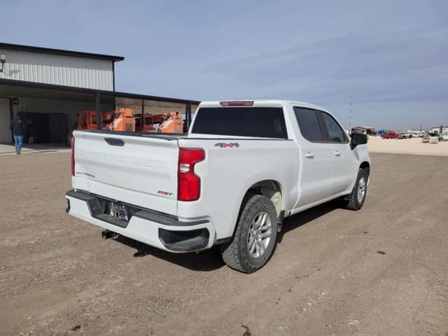 Image of Chevrolet 1500 equipment image 4