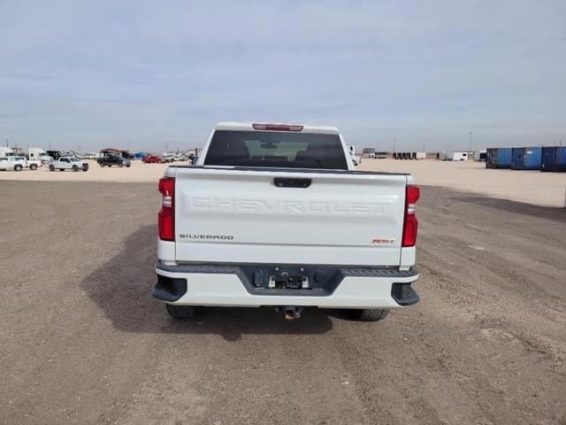 Image of Chevrolet 1500 equipment image 3