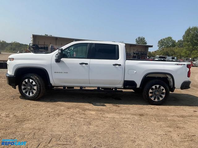 Image of Chevrolet 2500HD equipment image 1