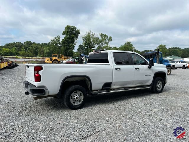 Image of Chevrolet 2500HD equipment image 3