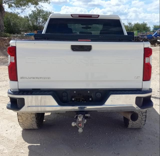 Image of Chevrolet 2500HD equipment image 4