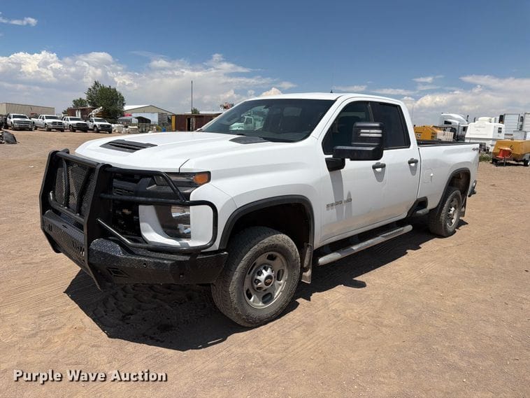 2021 Chevrolet 2500HD Equipment Image0