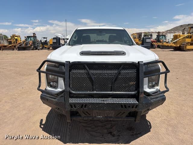 Image of Chevrolet 2500HD equipment image 1