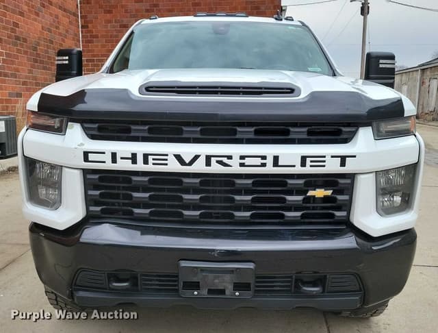 Image of Chevrolet 2500HD equipment image 1